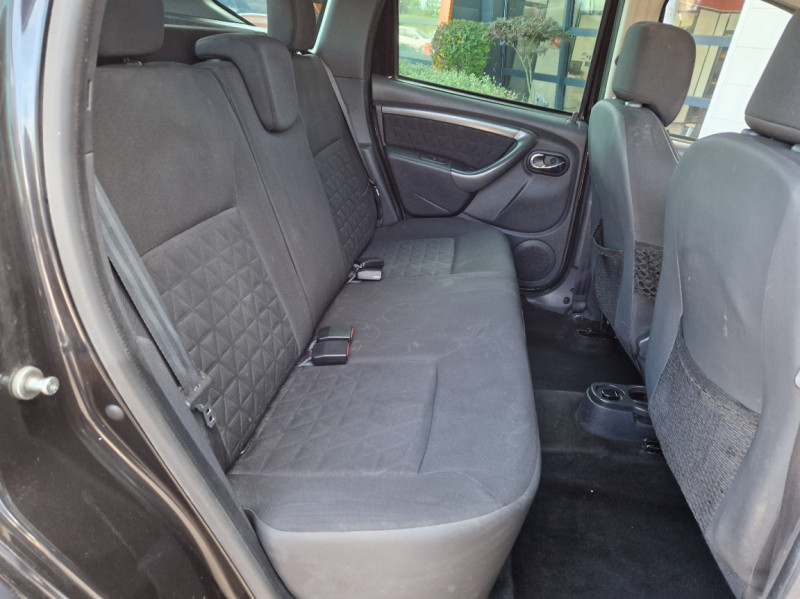Photo 32 de l'offre de DACIA DUSTER 1.5 dCi 110 4x2 Lauréate à 10490€ chez Centrale Auto Marché Mussidan