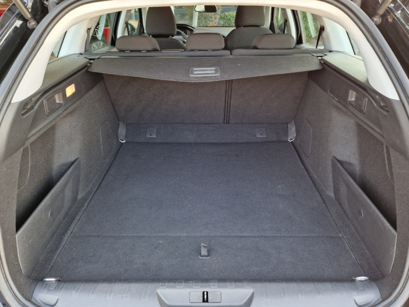 Photo 16 de l'offre de PEUGEOT 308 SW BlueHDi 130ch SetS EAT8 Active Business à 14990€ chez Centrale Auto Marché Mussidan
