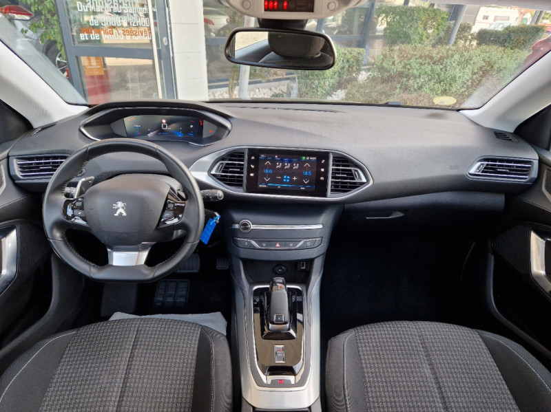 Photo 40 de l'offre de PEUGEOT 308 SW BlueHDi 130ch SetS EAT8 Active Business à 14990€ chez Centrale Auto Marché Mussidan