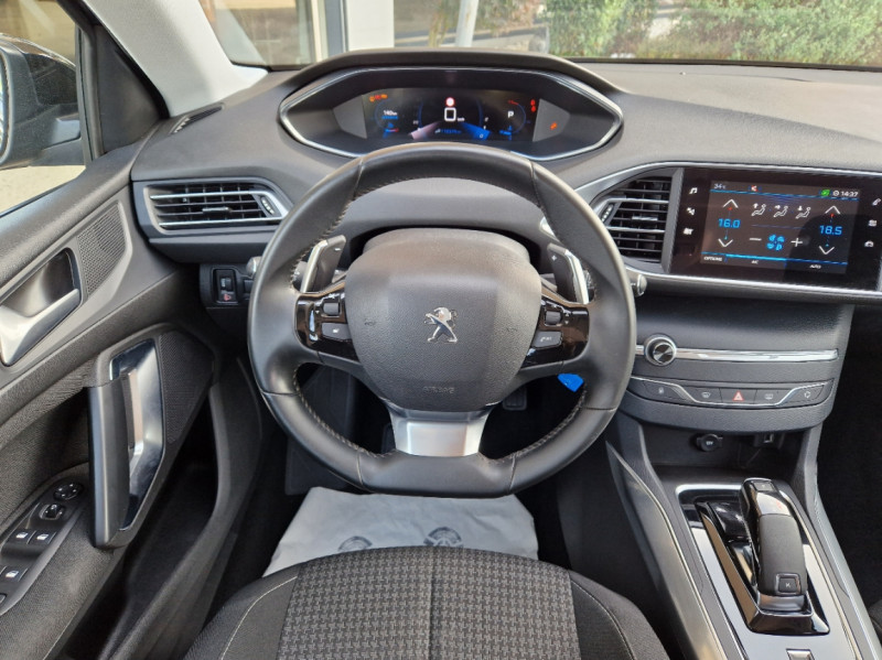 Photo 35 de l'offre de PEUGEOT 308 SW BlueHDi 130ch SetS EAT8 Active Business à 14990€ chez Centrale Auto Marché Mussidan