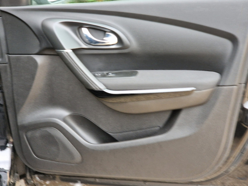 Photo 22 de l'offre de RENAULT KADJAR dCi 110 Energy eco² Business à 13990€ chez Centrale Auto Marché Mussidan