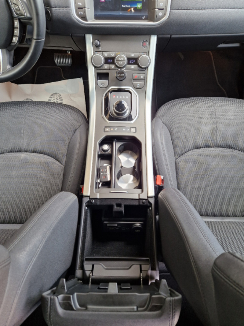 Photo 42 de l'offre de LAND-ROVER RANGE ROVER EVOQUE TD4 150 BVA Business à 24490€ chez Centrale Auto Marché Mussidan