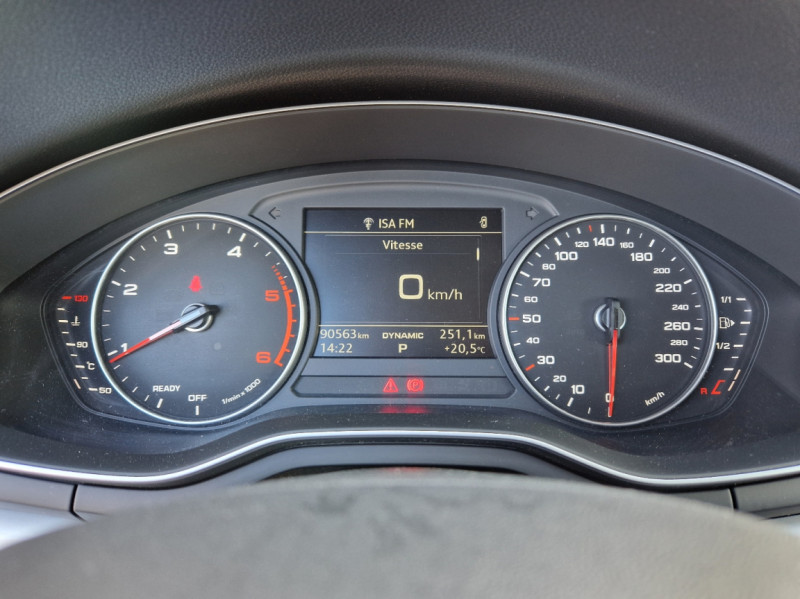 Photo 37 de l'offre de AUDI A4 AVANT 2.0 TDI ultra 150 S tronic 7 Business Line à 23990€ chez Centrale Auto Marché Mussidan