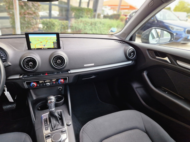 Photo 35 de l'offre de AUDI A3 SPORTBACK 2.0 TDI 150 S tronic 7 Business line à 22990€ chez Centrale Auto Marché Mussidan