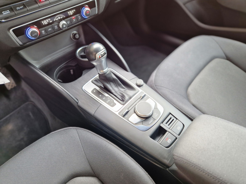 Photo 44 de l'offre de AUDI A3 SPORTBACK 2.0 TDI 150 S tronic 7 Business line à 22990€ chez Centrale Auto Marché Mussidan