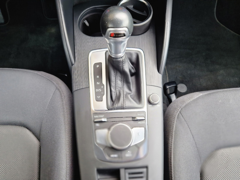 Photo 40 de l'offre de AUDI A3 SPORTBACK 2.0 TDI 150 S tronic 7 Business line à 22990€ chez Centrale Auto Marché Mussidan