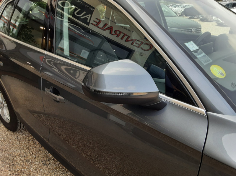 Photo 5 de l'offre de AUDI Q5 2.0 TDI 190 S tronic 7 Quattro  à 29990€ chez Centrale Auto Marché Mussidan
