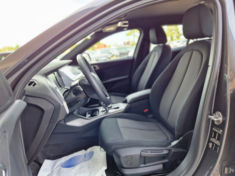 Photo 21 de l'offre de BMW 116D 116 ch DKG7 Business Design à 24990€ chez Centrale Auto Marché Mussidan