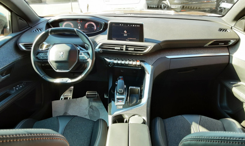Photo 28 de l'offre de PEUGEOT 3008 1.2 Puretech 130ch SetS EAT6 GT Line à 20490€ chez Centrale Auto Marché Mussidan