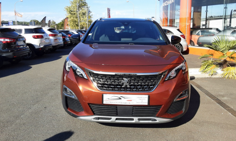 Photo 44 de l'offre de PEUGEOT 3008 1.2 Puretech 130ch SetS EAT6 GT Line à 20490€ chez Centrale Auto Marché Mussidan