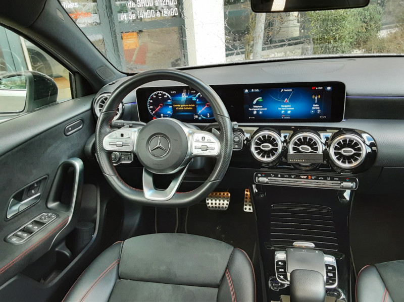Photo 15 de l'offre de MERCEDES-BENZ CLASSE A Classe A 200 7G-DCT AMG Line à 28490€ chez Centrale Auto Marché Mussidan