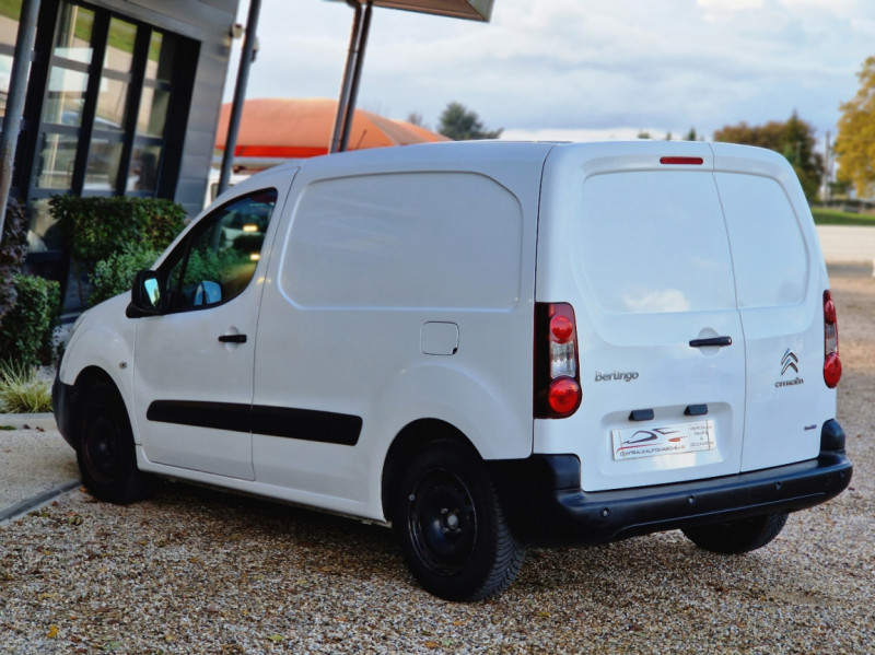 Photo 13 de l'offre de CITROEN BERLINGO L1 BlueHDi 100 SetS BUSINESS ETG6 à 11990€ chez Centrale Auto Marché Mussidan