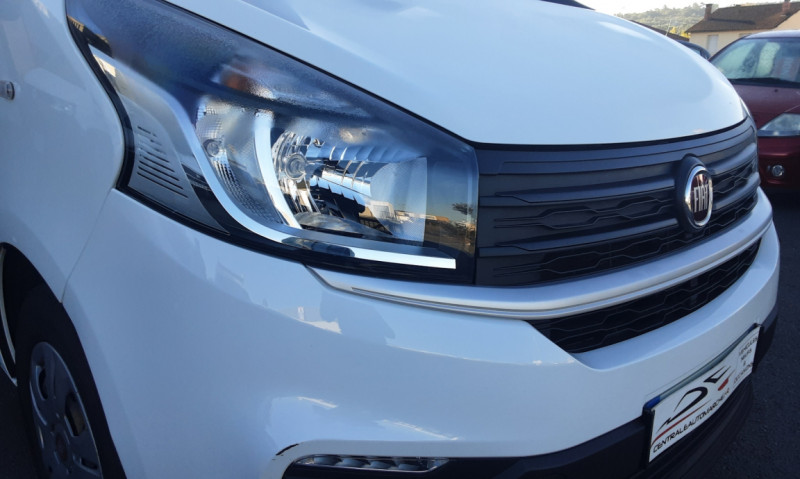 Photo 14 de l'offre de FIAT TALENTO FGN TOLE 1.2 CH2 1.6 MULTIJET 145 PACK PRO NAV à 21490€ chez Centrale Auto Marché Mussidan