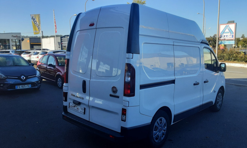 Photo 24 de l'offre de FIAT TALENTO FGN TOLE 1.2 CH2 1.6 MULTIJET 145 PACK PRO NAV à 21490€ chez Centrale Auto Marché Mussidan
