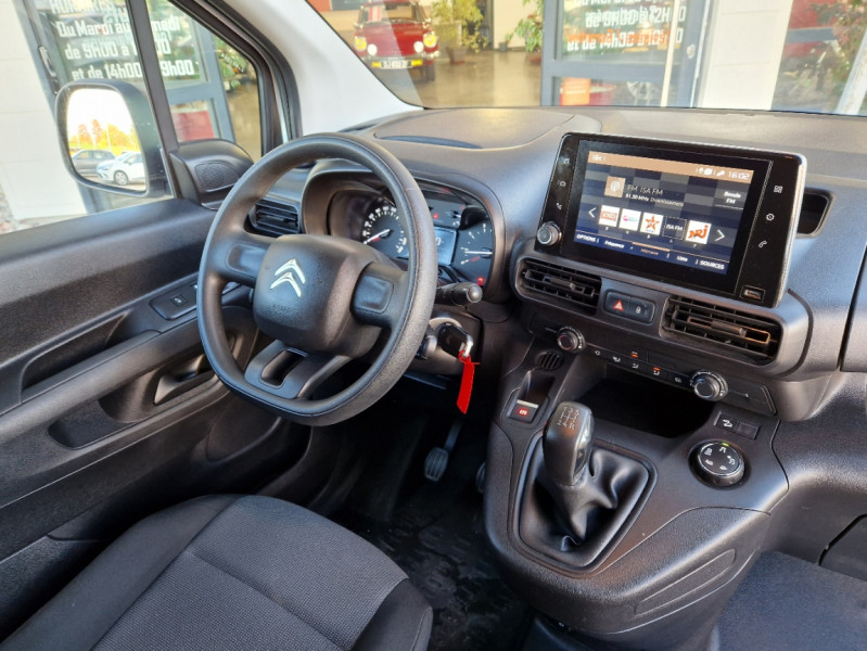 Photo 29 de l'offre de CITROEN BERLINGO Taille M BlueHDi 100  à 18490€ chez Centrale Auto Marché Mussidan