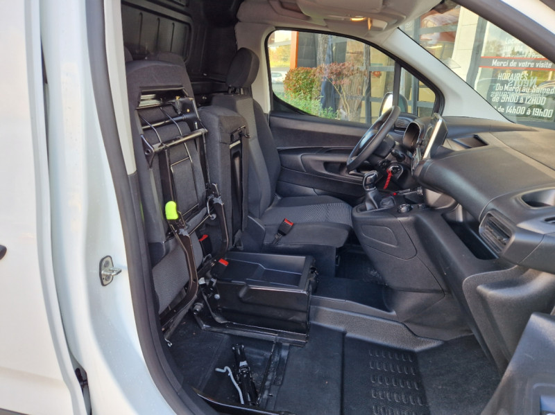 Photo 30 de l'offre de CITROEN BERLINGO Taille M BlueHDi 100  à 18490€ chez Centrale Auto Marché Mussidan
