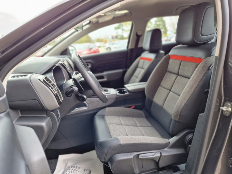 Photo 24 de l'offre de CITROEN C5 AIRCROSS  BlueHDi 130 SetS EAT8 Business à 21490€ chez Centrale Auto Marché Mussidan