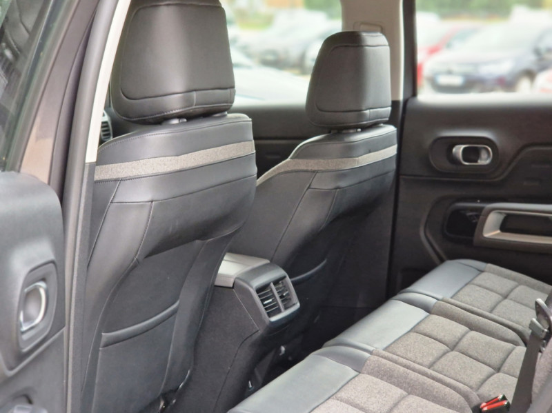 Photo 20 de l'offre de CITROEN C5 AIRCROSS  BlueHDi 130 SetS EAT8 Business à 21490€ chez Centrale Auto Marché Mussidan