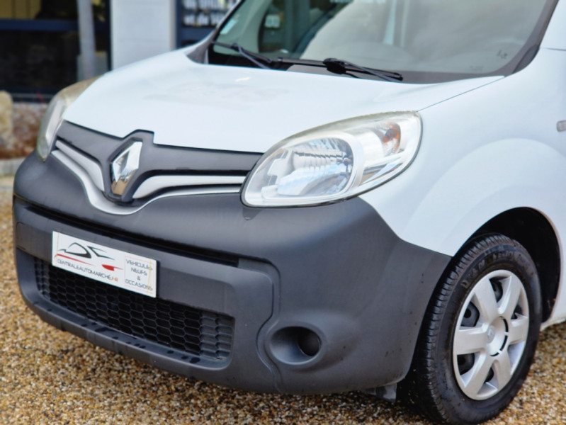 Photo 4 de l'offre de RENAULT KANGOO EXPRESS 1.5 DCI 90 ENERGY E6 GRAND CONFORT à 12490€ chez Centrale Auto Marché Mussidan