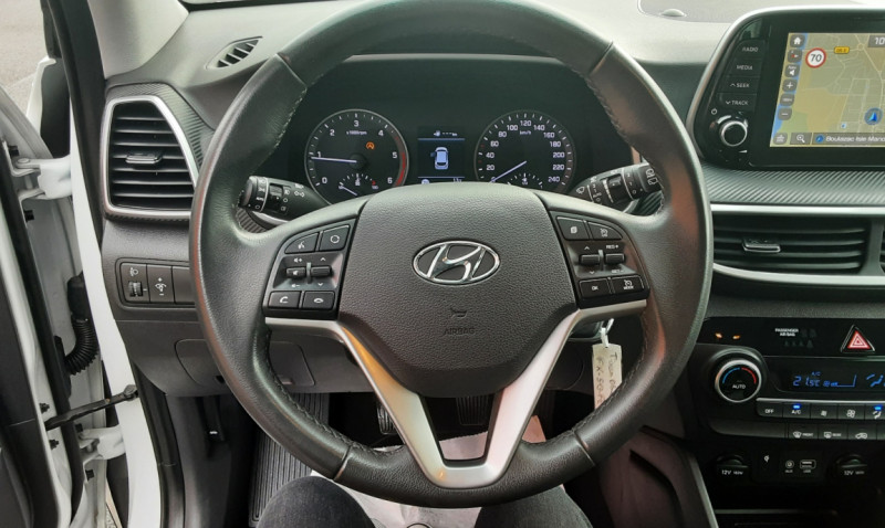 Photo 40 de l'offre de HYUNDAI TUCSON 1.6 CRDi 115 hybrid Business  à 18990€ chez Centrale Auto Marché Mussidan