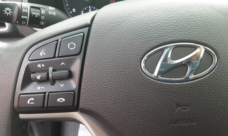 Photo 42 de l'offre de HYUNDAI TUCSON 1.6 CRDi 115 hybrid Business  à 18990€ chez Centrale Auto Marché Mussidan