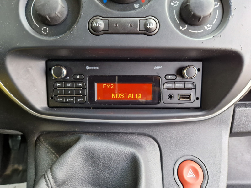 Photo 28 de l'offre de RENAULT KANGOO EXPRESS 1.5 DCI 90 ENERGY E6 GRAND CONFORT à 12490€ chez Centrale Auto Marché Mussidan
