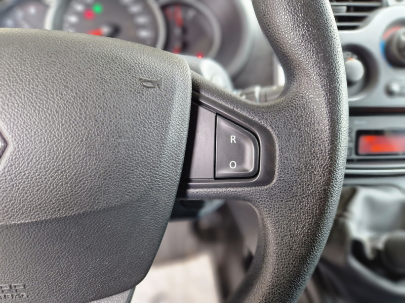 Photo 46 de l'offre de RENAULT KANGOO EXPRESS 1.5 DCI 90 ENERGY E6 GRAND CONFORT à 12490€ chez Centrale Auto Marché Mussidan