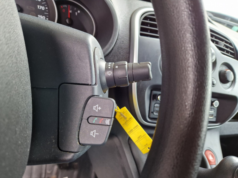 Photo 40 de l'offre de RENAULT KANGOO EXPRESS 1.5 DCI 90 ENERGY E6 GRAND CONFORT à 12490€ chez Centrale Auto Marché Mussidan