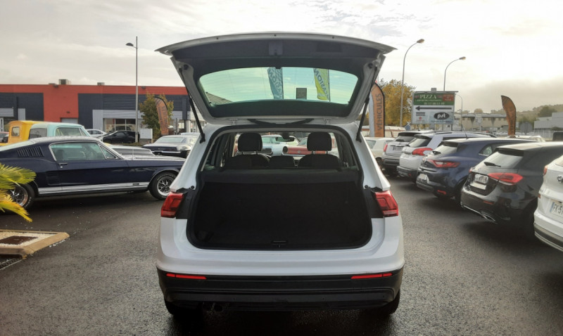 Photo 38 de l'offre de VOLKSWAGEN TIGUAN 2.0 TDI 150 Confortline Business  à 20990€ chez Centrale Auto Marché Mussidan