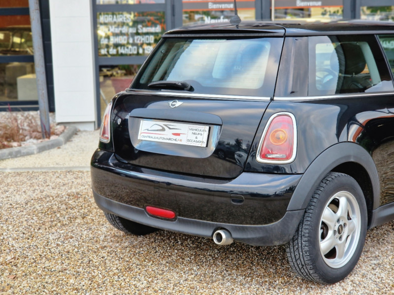 Photo 35 de l'offre de MINI MINI D 90 CH ONE à 8900€ chez Centrale Auto Marché Mussidan