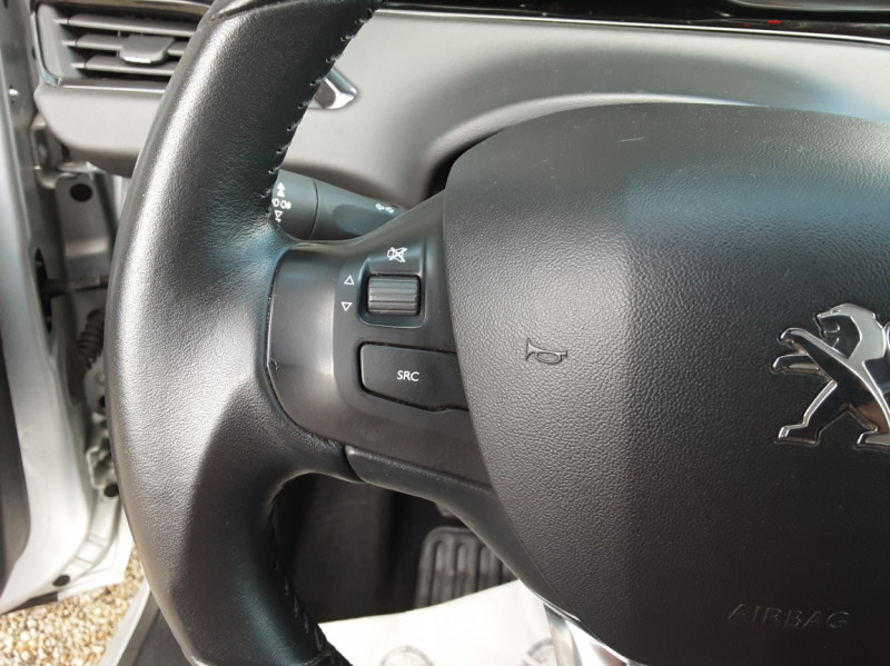 Photo 46 de l'offre de PEUGEOT 208 1.6 BlueHDi 100ch SetS BVM5 Active Business à 10990€ chez Centrale Auto Marché Mussidan