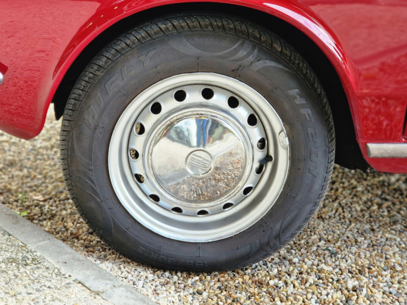 Photo 36 de l'offre de FIAT 850  à 10900€ chez Centrale Auto Marché Mussidan