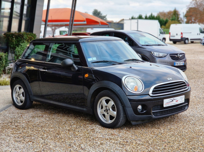 Photo 6 de l'offre de MINI MINI D 90 CH ONE à 8900€ chez Centrale Auto Marché Mussidan