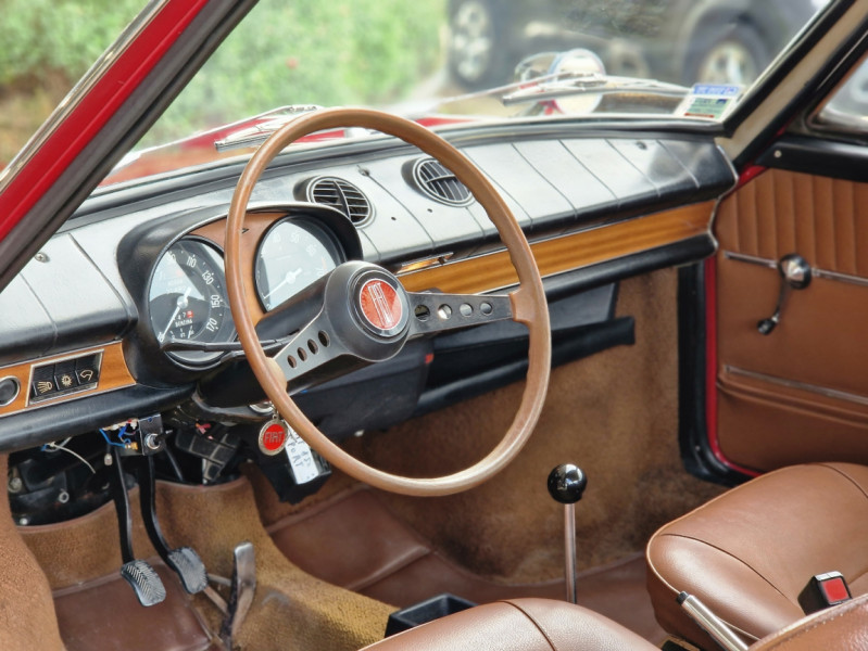 Photo 23 de l'offre de FIAT 850  à 10900€ chez Centrale Auto Marché Mussidan