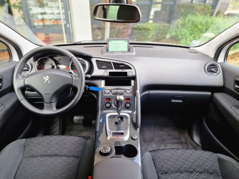 Photo 34 de l'offre de PEUGEOT 3008  1.6 BlueHDi 120ch SetS EAT6 Business Pack à 12490€ chez Centrale Auto Marché Mussidan