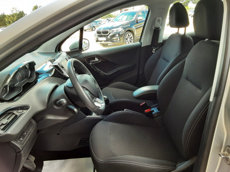 Photo 32 de l'offre de PEUGEOT 208 1.6 BlueHDi 100ch SetS BVM5 Active Business à 10990€ chez Centrale Auto Marché Mussidan