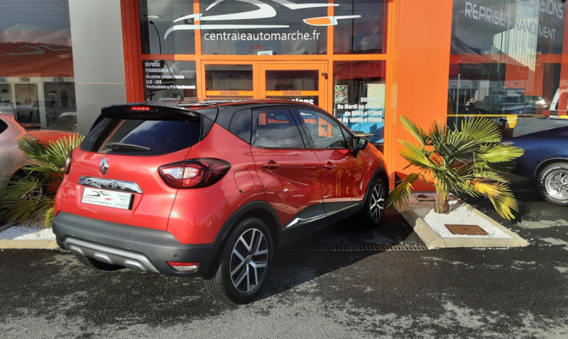 Photo 2 de l'offre de RENAULT CAPTUR dCi 90 RED EDITION à 15290€ chez Centrale Auto Marché Mussidan