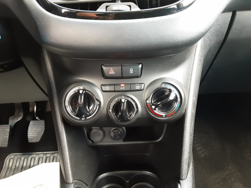 Photo 18 de l'offre de PEUGEOT 208 1.6 BlueHDi 100ch SetS BVM5 Active Business à 10990€ chez Centrale Auto Marché Mussidan