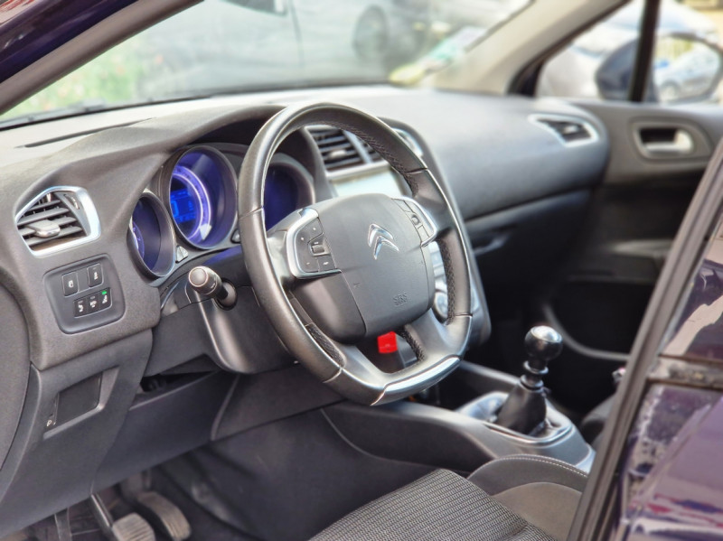 Photo 12 de l'offre de CITROEN C4  BlueHDi 120 SetS BVM6 Millenium à 12990€ chez Centrale Auto Marché Mussidan