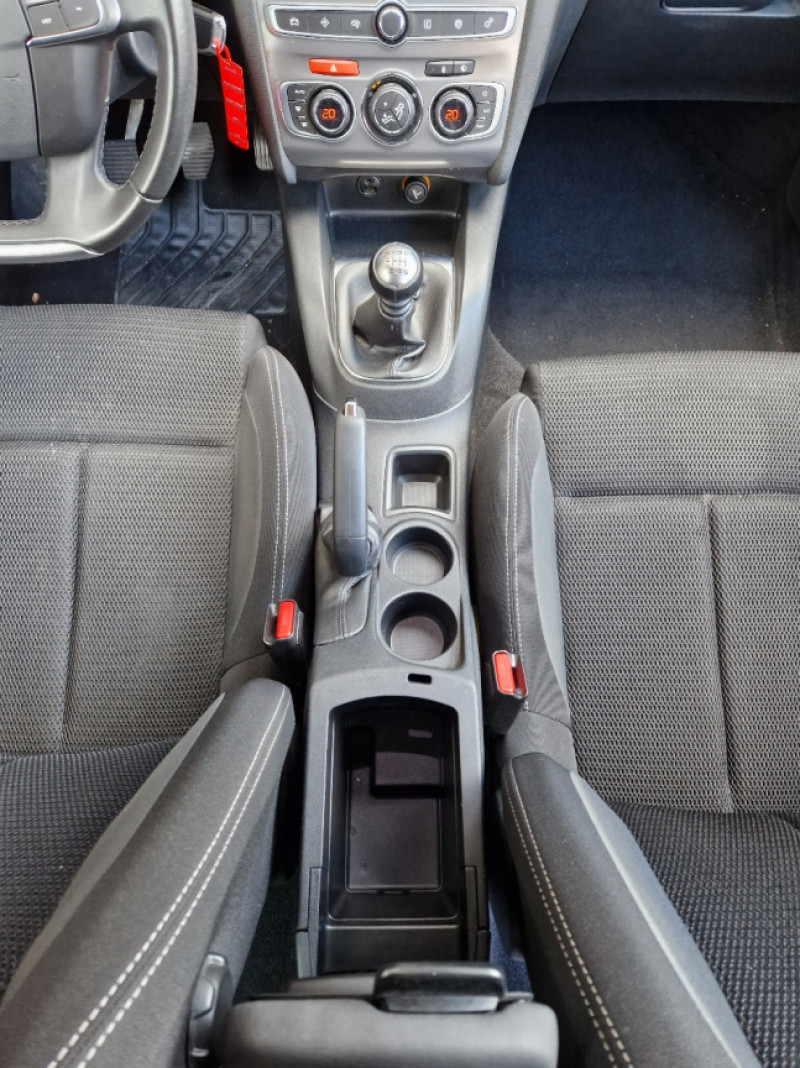 Photo 34 de l'offre de CITROEN C4  BlueHDi 120 SetS BVM6 Millenium à 12990€ chez Centrale Auto Marché Mussidan
