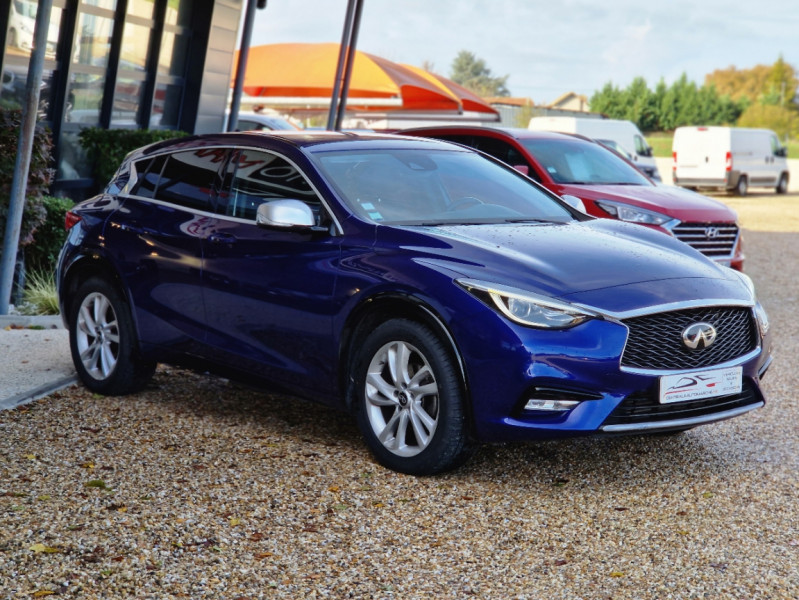 Photo 6 de l'offre de INFINITI Q30 1.5d 109 Premium à 13490€ chez Centrale Auto Marché Mussidan