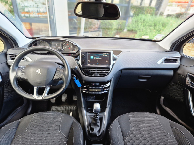 Photo 31 de l'offre de PEUGEOT 208 BlueHDi 100ch BVM6 Allure à 11990€ chez Centrale Auto Marché Mussidan
