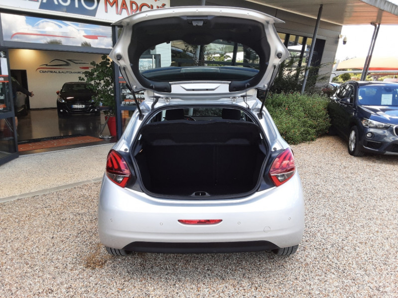 Photo 17 de l'offre de PEUGEOT 208 1.6 BlueHDi 100ch SetS BVM5 Active Business à 10990€ chez Centrale Auto Marché Mussidan