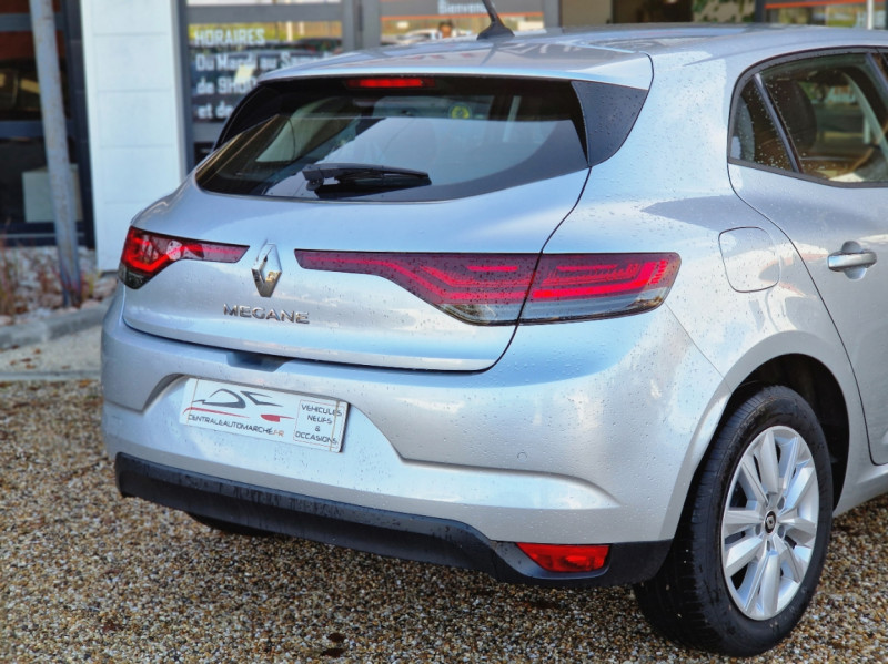 Photo 17 de l'offre de RENAULT MEGANE IV Berline Blue dCi 115 EDC Business à 19990€ chez Centrale Auto Marché Mussidan
