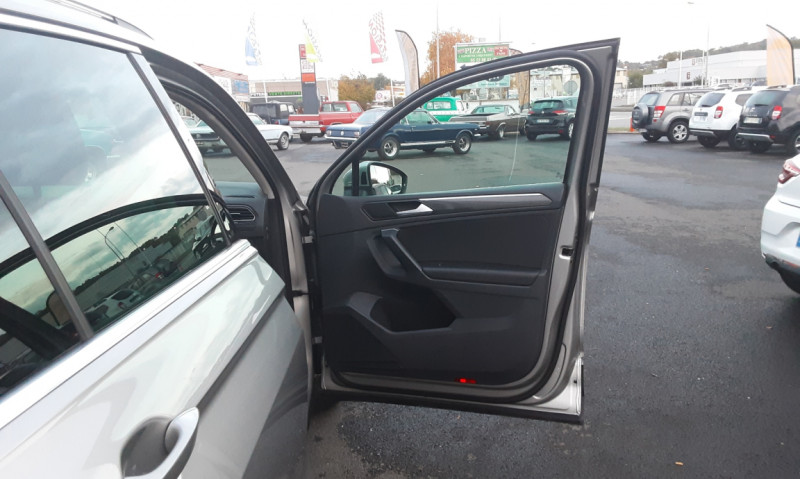 Photo 41 de l'offre de VOLKSWAGEN TIGUAN 2.0 TDI 150 DSG7 MATCH à 28990€ chez Centrale Auto Marché Mussidan