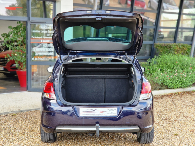 Photo 14 de l'offre de CITROEN C4  BlueHDi 120 SetS BVM6 Millenium à 12990€ chez Centrale Auto Marché Mussidan