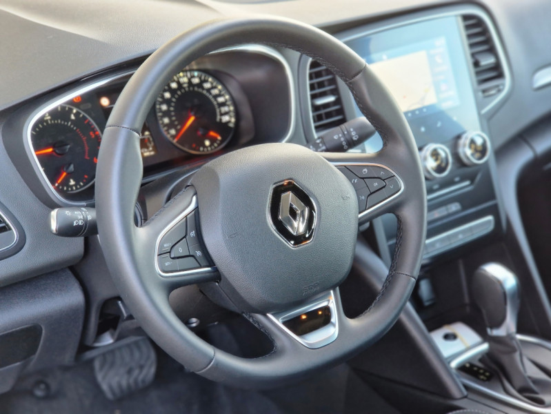 Photo 47 de l'offre de RENAULT MEGANE IV Berline Blue dCi 115 EDC Business à 19990€ chez Centrale Auto Marché Mussidan