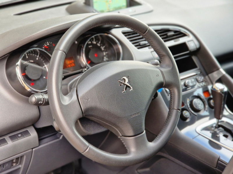 Photo 49 de l'offre de PEUGEOT 3008  1.6 BlueHDi 120ch SetS EAT6 Business Pack à 12490€ chez Centrale Auto Marché Mussidan
