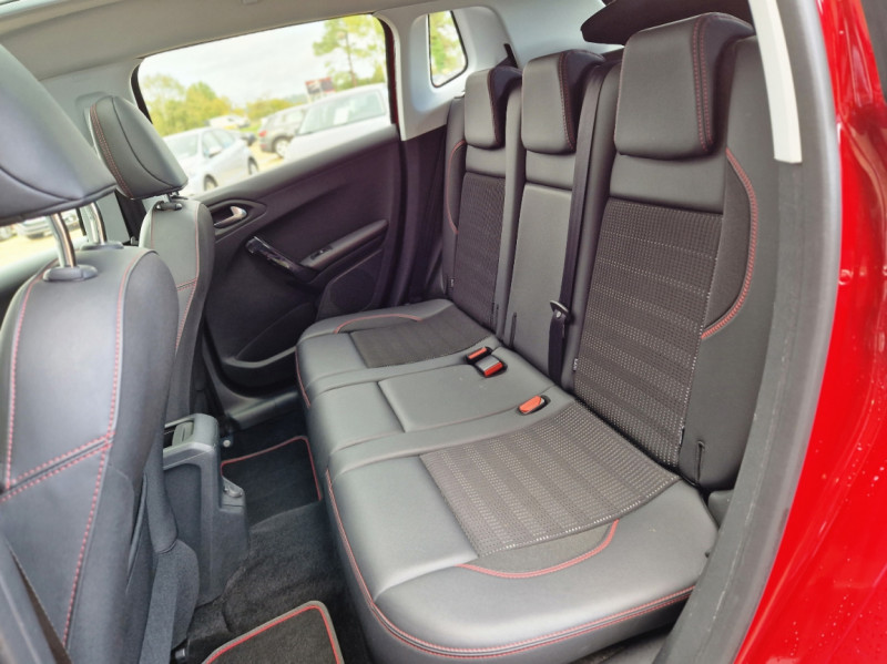 Photo 25 de l'offre de PEUGEOT 2008 BlueHDi 100ch SetS BVM6 GT LINE à 16990€ chez Centrale Auto Marché Mussidan