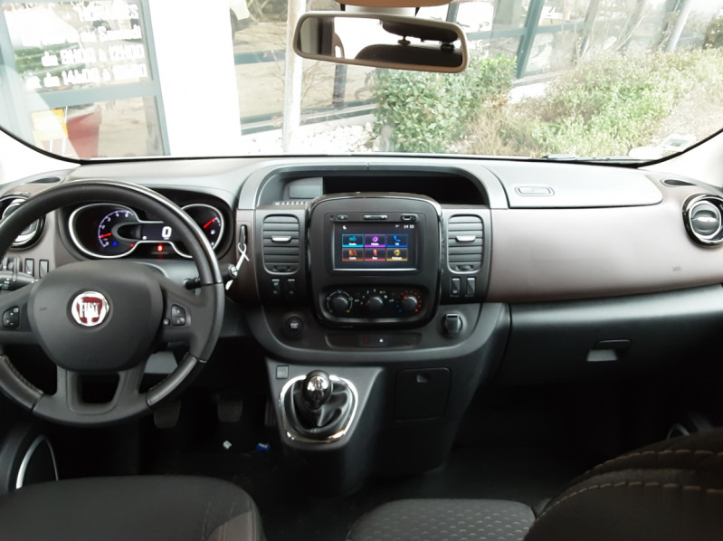 Photo 16 de l'offre de FIAT TALENTO PANORAMA LH1 120 CH 9 PLACES à 29990€ chez Centrale Auto Marché Mussidan